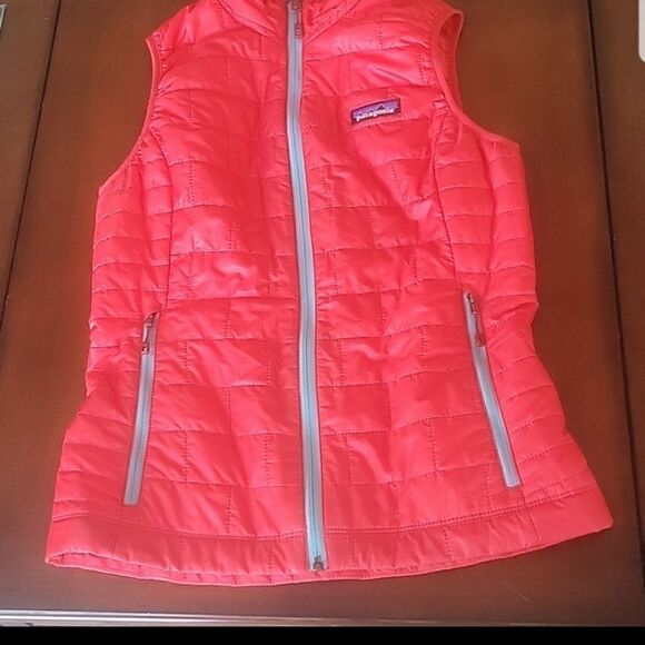 Patagonia Nano Puffer Vest - Picture 1 of 5